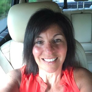 Meet your Posher, Lisa